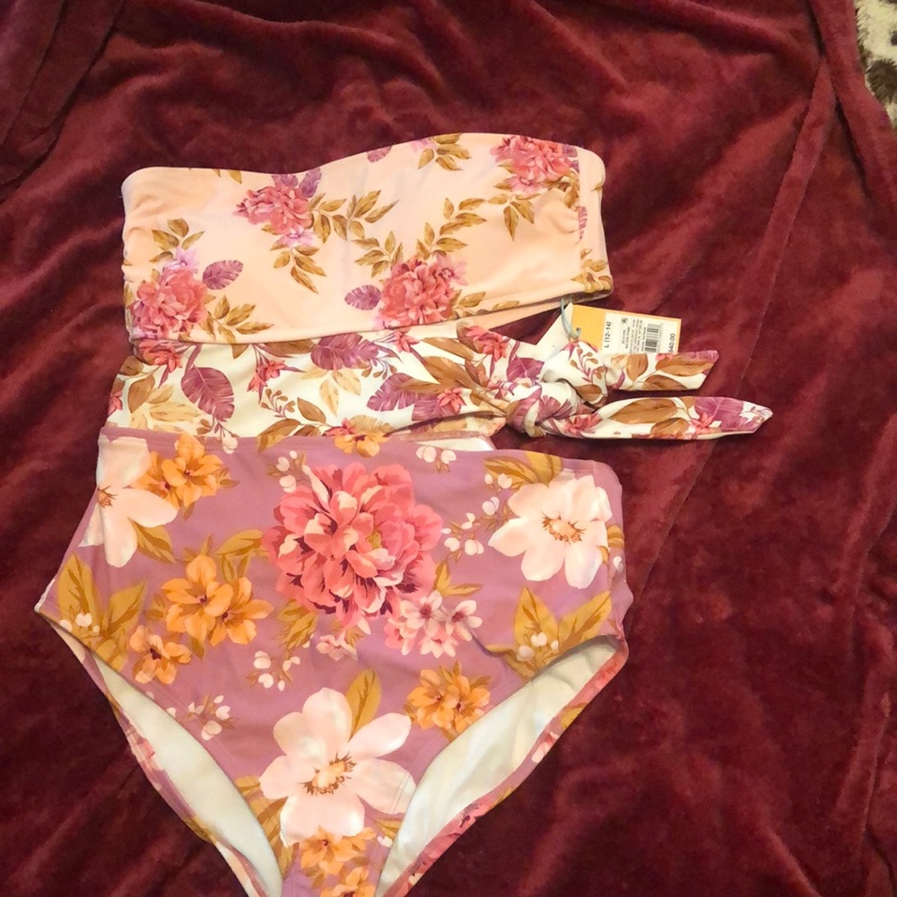Women’s Swim Suit - Size L new w/ tags